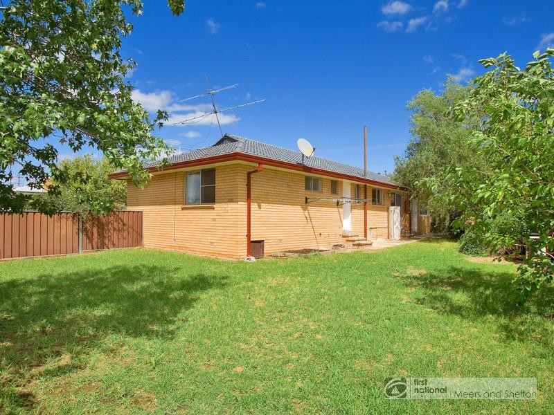 12 Ring Street, Tamworth NSW 2340