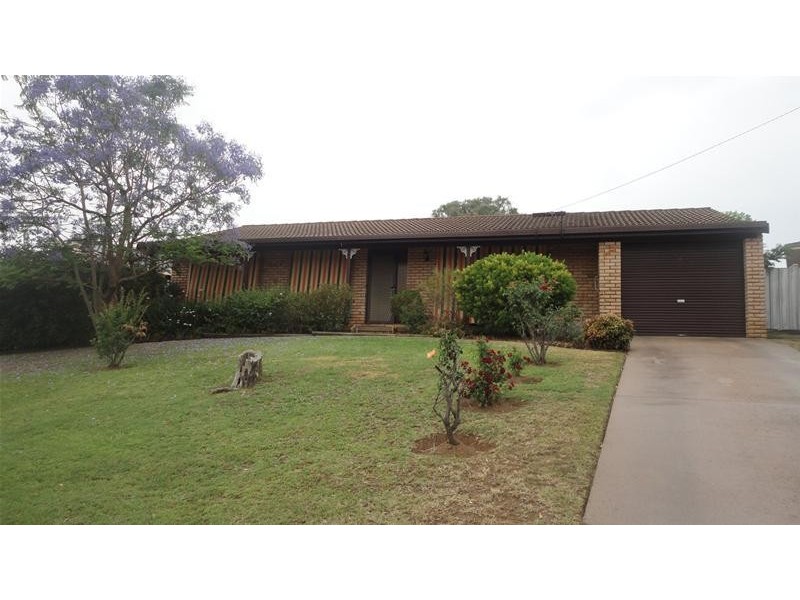 13 Cypress Street, Tamworth NSW 2340