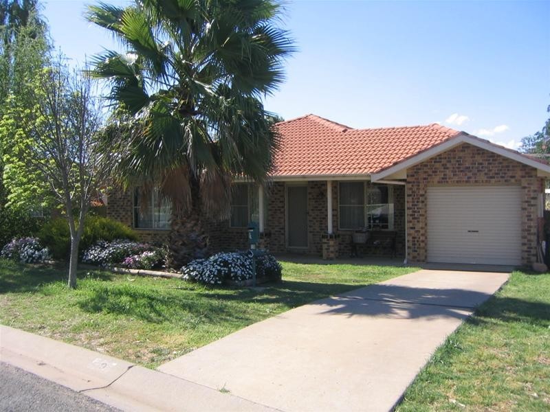 10 Caley Close, Tamworth NSW 2340