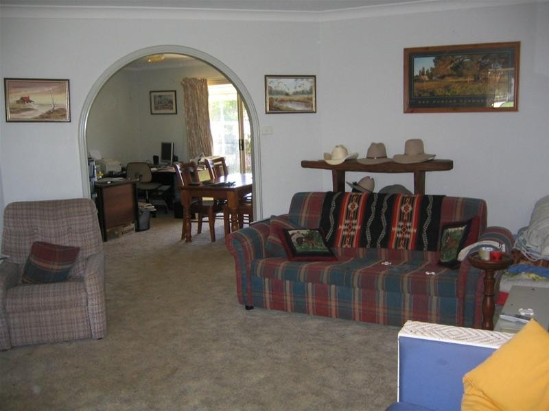 10 Caley Close, Tamworth NSW 2340