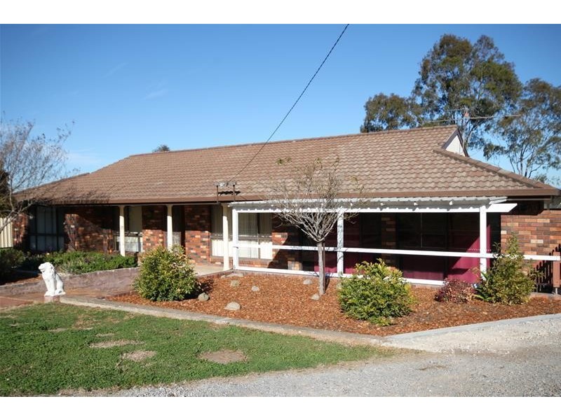 7 Curlew Crescent, Tamworth NSW 2340