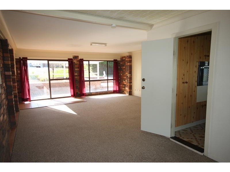 7 Curlew Crescent, Tamworth NSW 2340