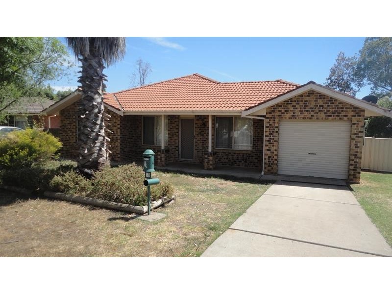 10 Caley Close, Tamworth NSW 2340