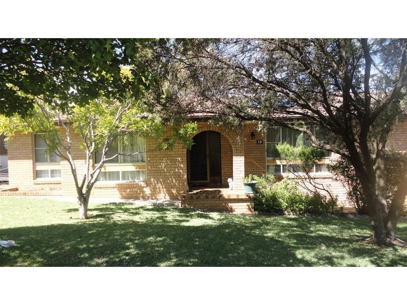 19 Monteray Street, Tamworth NSW 2340