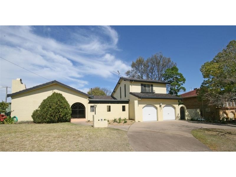 26 Cypress Street, Tamworth NSW 2340