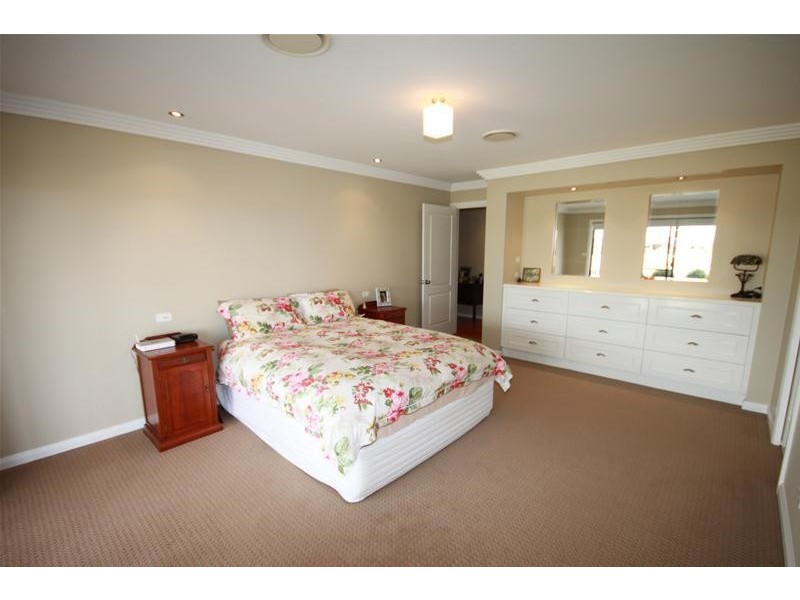 5 The Heights, Tamworth NSW 2340