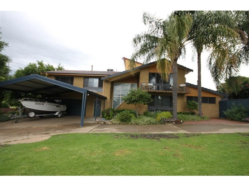 30 McRae Street, Tamworth NSW 2340