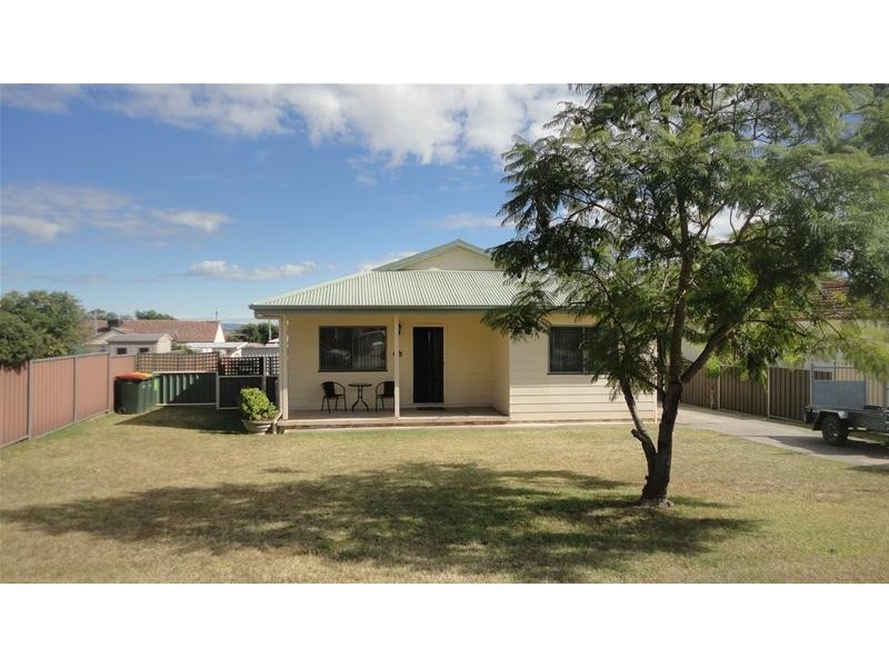 10 Jill Street, Tamworth NSW 2340