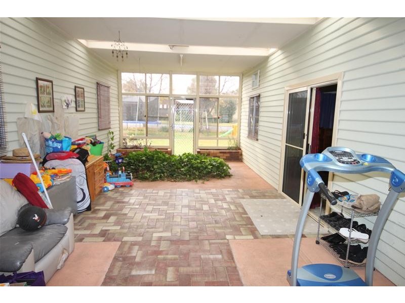 14 Terry Street, Tamworth NSW 2340