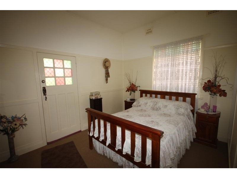 103 Denison Street, Tamworth NSW 2340