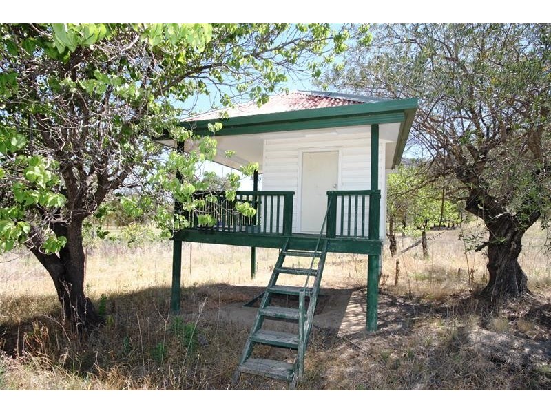 23 Loi Lane, Tamworth NSW 2340