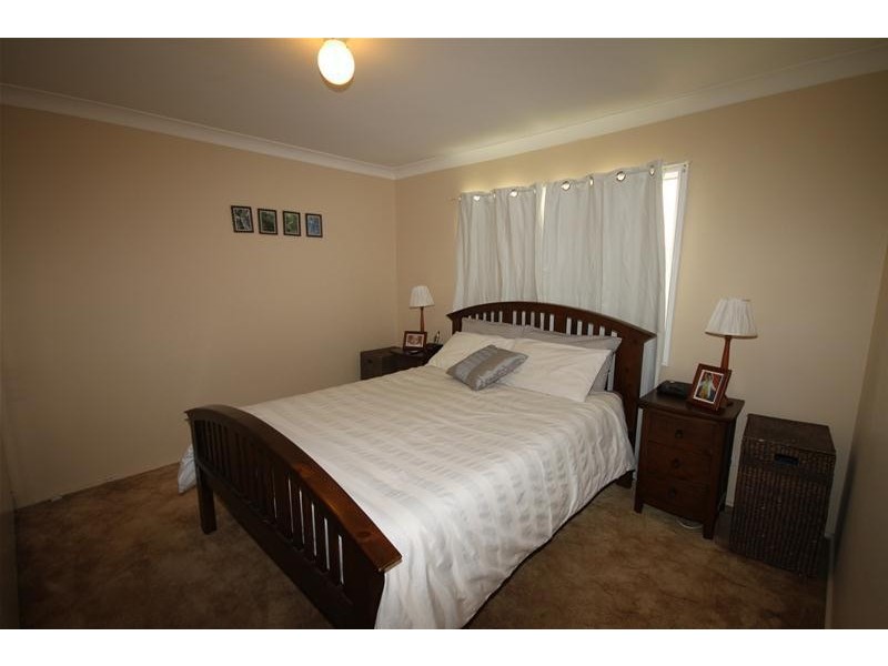 12 Woodstock Street, Tamworth NSW 2340
