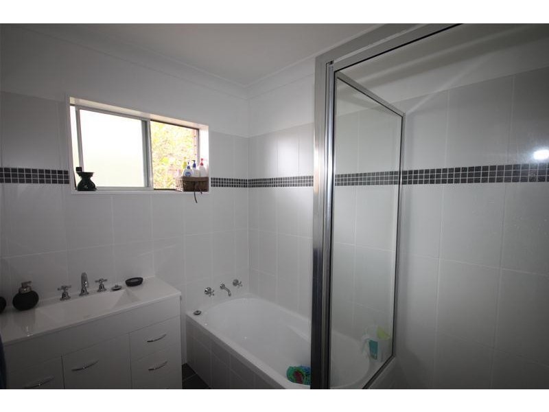 12 Woodstock Street, Tamworth NSW 2340