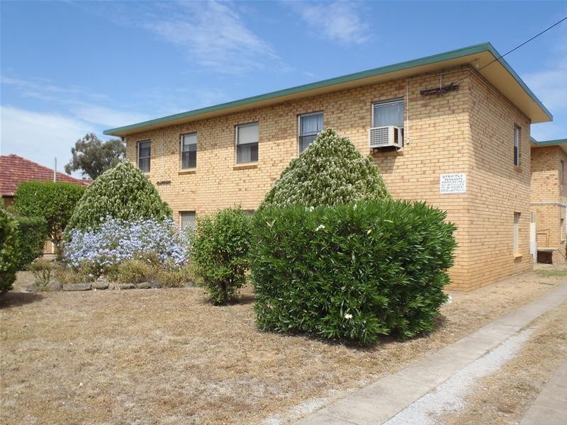 4/15 Diane Street, Tamworth NSW 2340