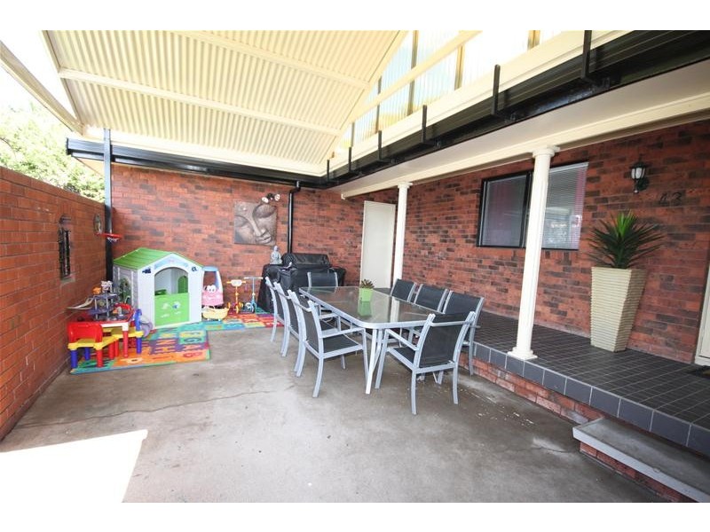 43 Minnamurra Crescent, Tamworth NSW 2340