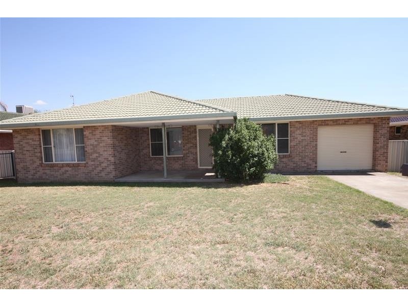 50 Susanne Street, Tamworth NSW 2340