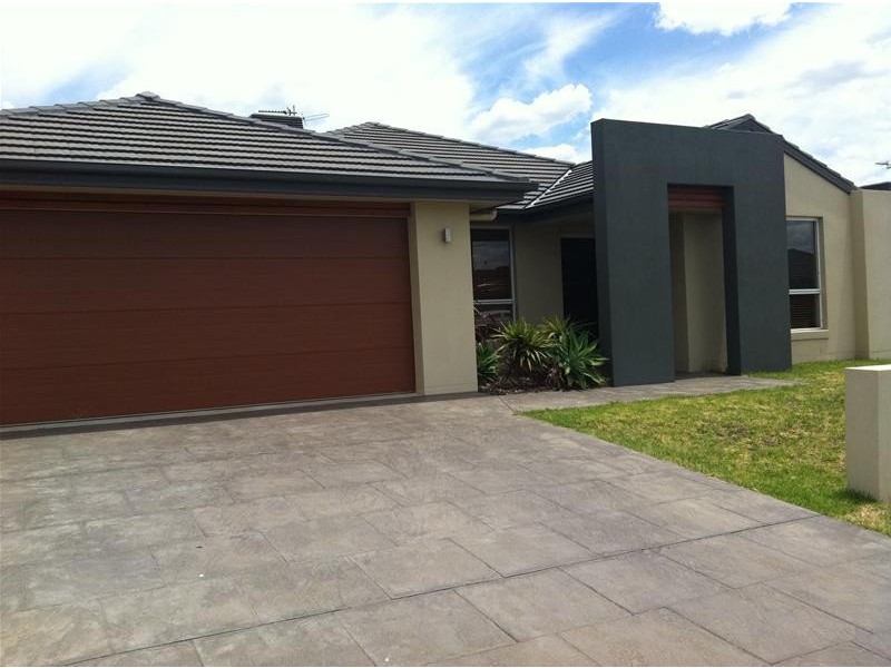 18 Bowman Drive, Tamworth NSW 2340