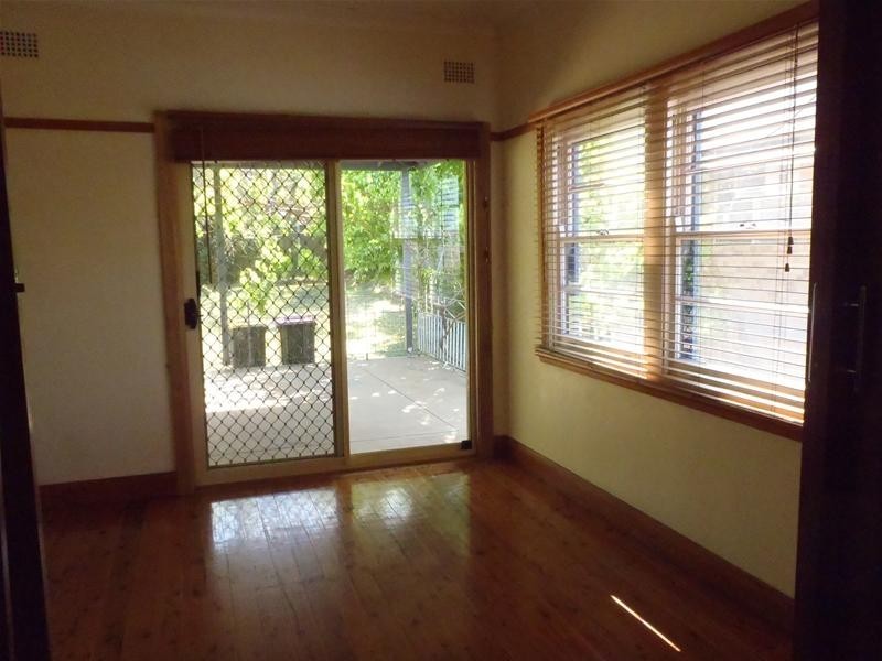 102 Rawson Avenue, Tamworth NSW 2340