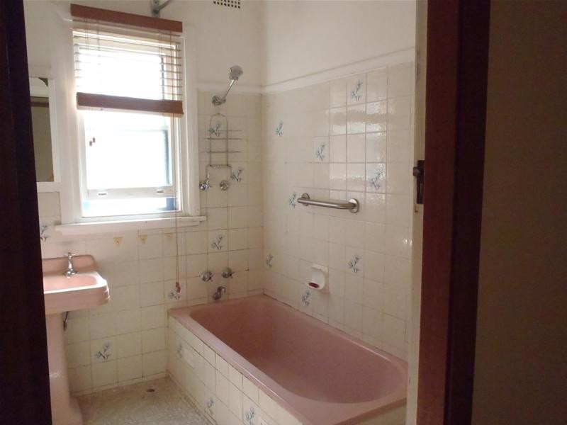 102 Rawson Avenue, Tamworth NSW 2340