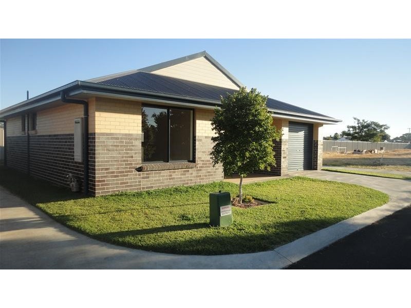 15-17 Warral Road, Tamworth NSW 2340