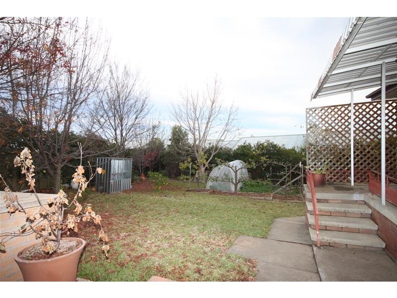 15 Chelmsford Street, Tamworth NSW 2340