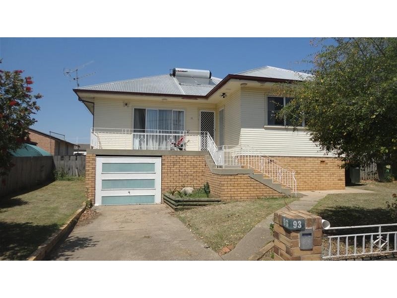 93 Robert Street, Tamworth NSW 2340