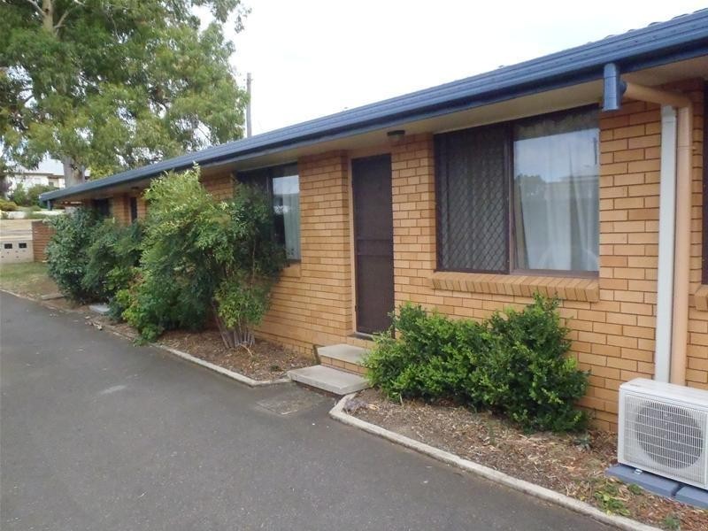 2/162 Goonoo Goonoo Road, Tamworth NSW 2340