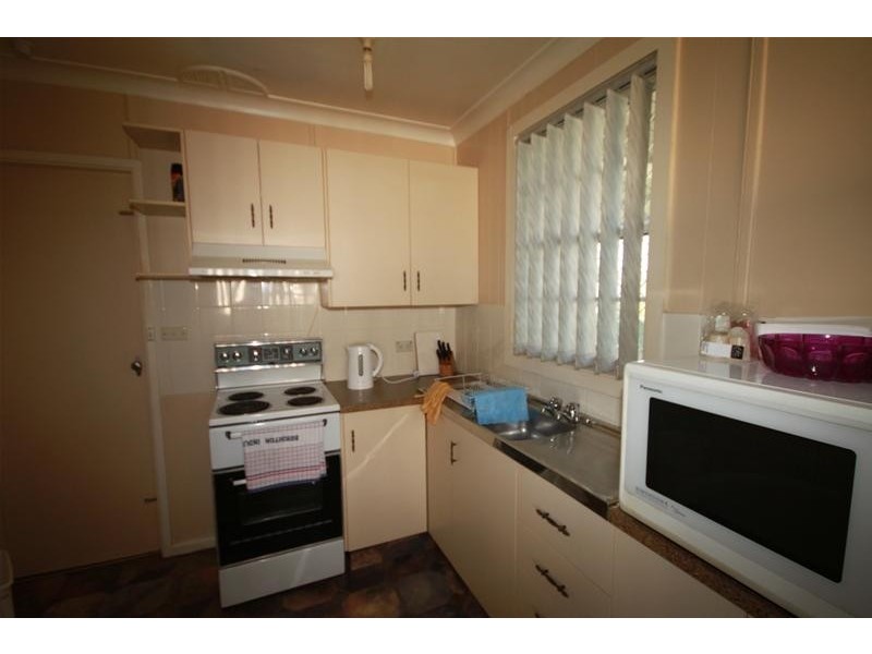 100 Petra Avenue, Tamworth NSW 2340