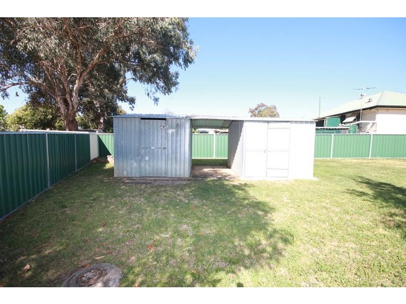 100 Petra Avenue, Tamworth NSW 2340