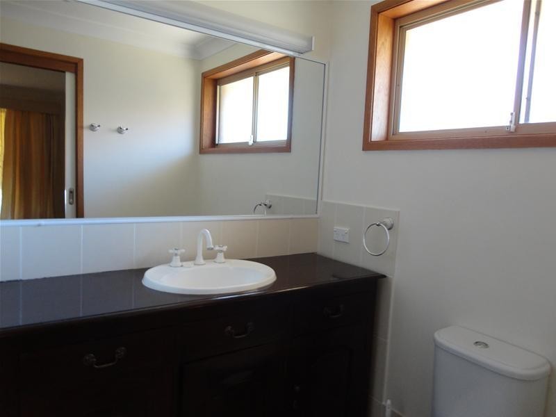 12 The Mews, Tamworth NSW 2340