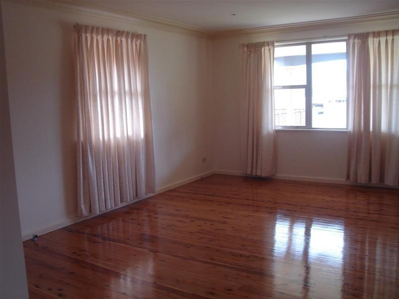 16 Kurrawan Street, Tamworth NSW 2340