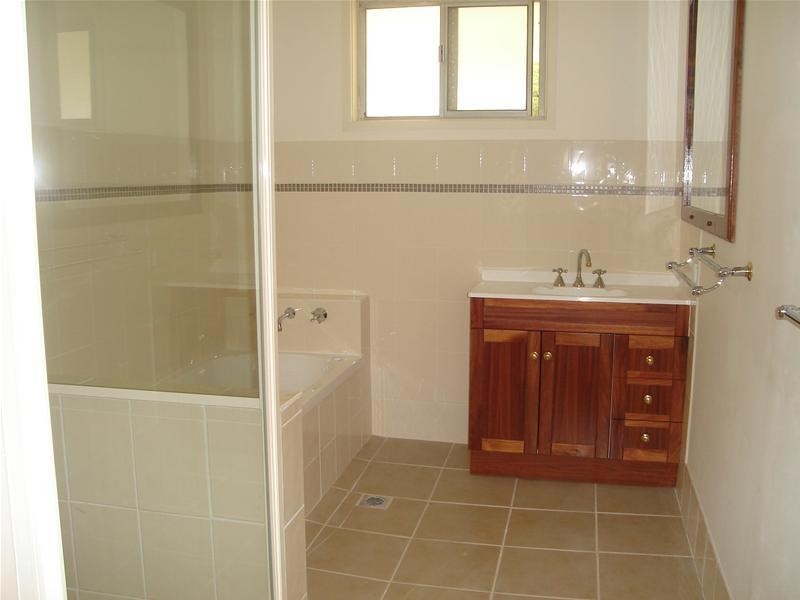 16 Kurrawan Street, Tamworth NSW 2340