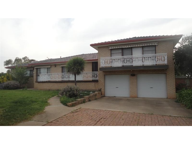 225 Forest Road, Tamworth NSW 2340