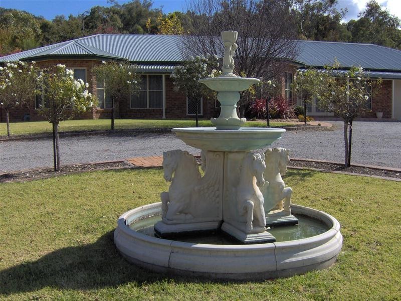 25 Loi Lane, Tamworth NSW 2340