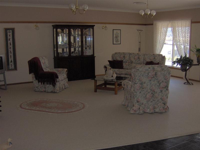 25 Loi Lane, Tamworth NSW 2340