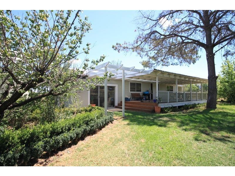 32 Sandy Road, Tamworth NSW 2340