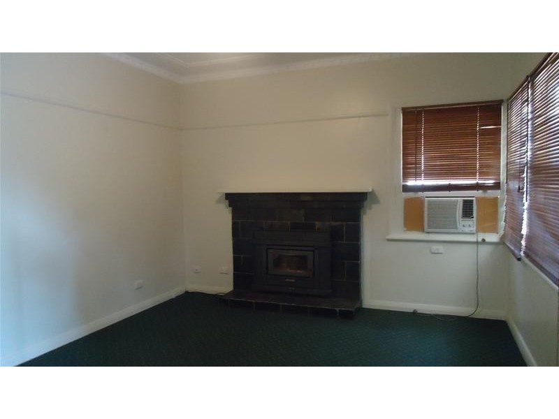 95 Robert Street, Tamworth NSW 2340