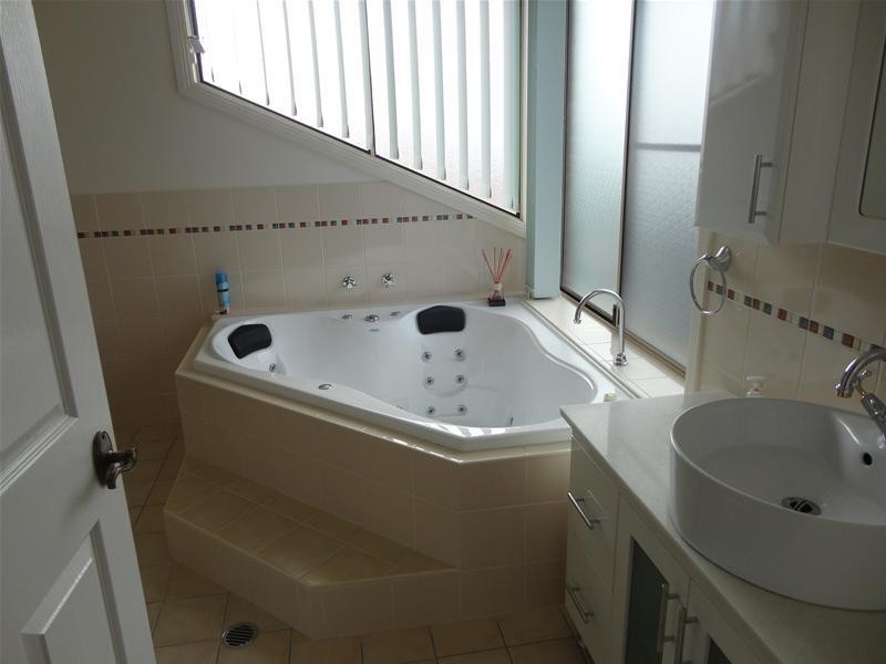 30 The Heights, Tamworth NSW 2340