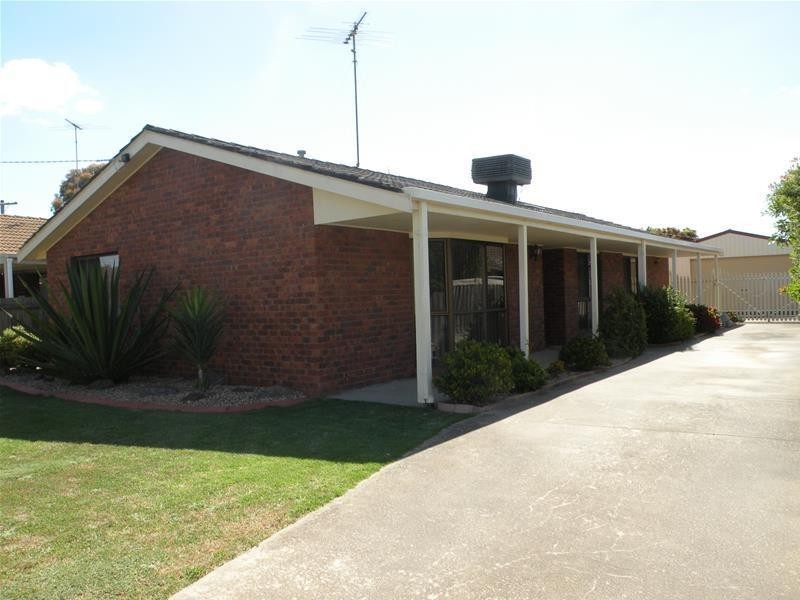 9 Henderson Drive, Lara VIC 3212