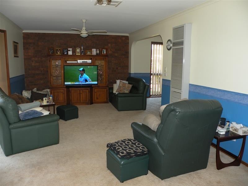 9 Henderson Drive, Lara VIC 3212