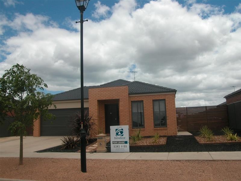 40 Moorhen Drive, Lara VIC 3212