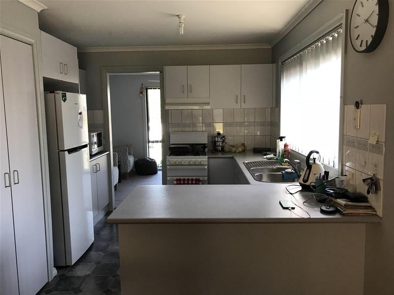 1 Bank Street, Lara VIC 3212