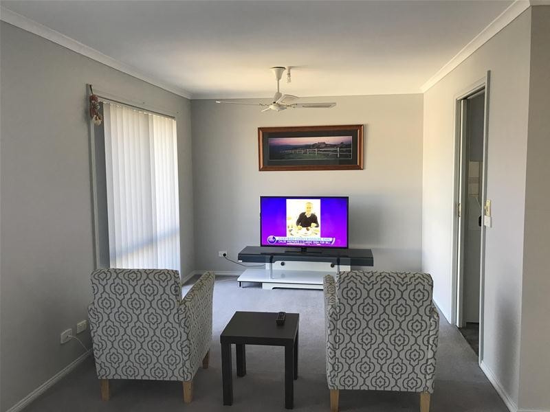 1 Bank Street, Lara VIC 3212