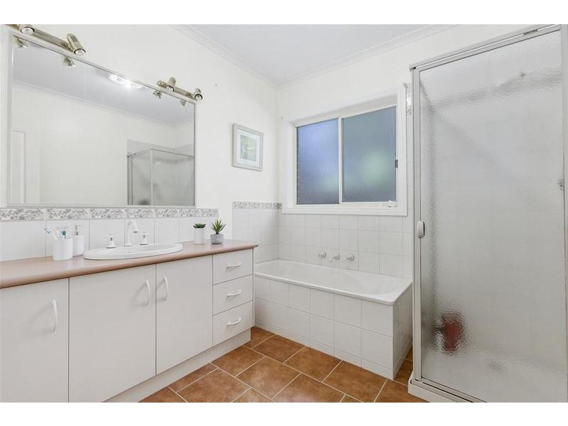 5 Reliance Avenue, Lara VIC 3212