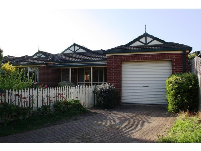 17 Gillean Place, Lara VIC 3212