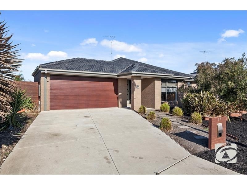 17 Moorhen Drive, Lara VIC 3212