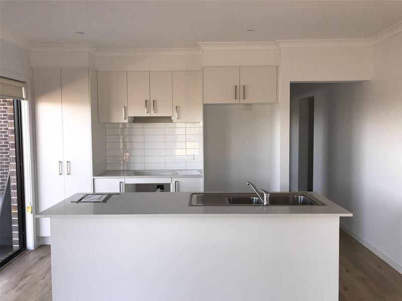 37 Quail Drive, Lara VIC 3212