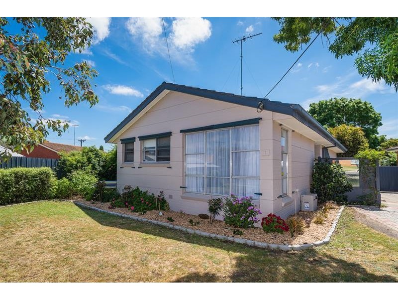 1 Macedon Avenue, Corio VIC 3214