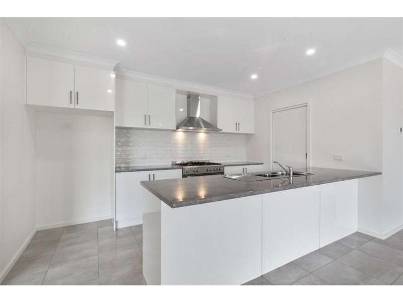 68 Bates Road, Lara VIC 3212