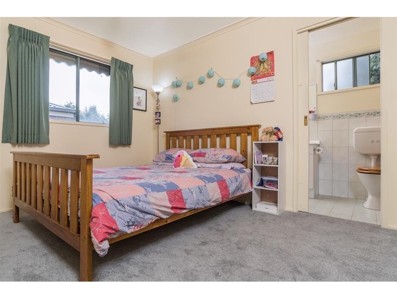 60 Curletts Road, Lara VIC 3212